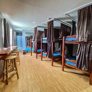 Dormitory Room Mixed